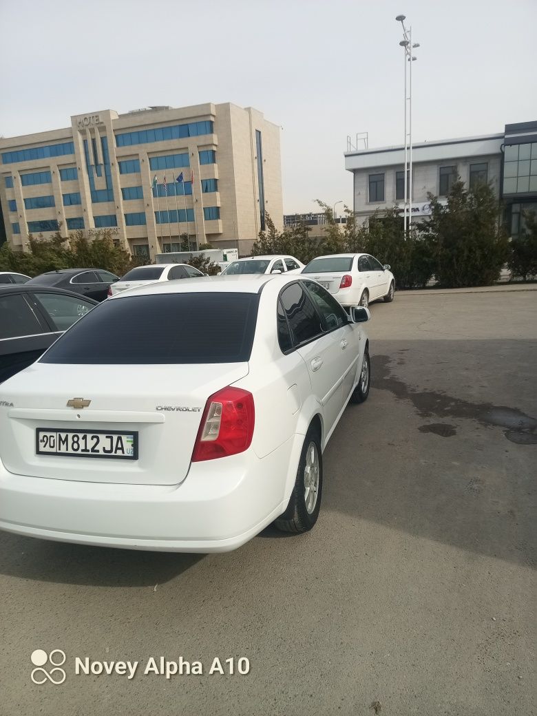 Lacetti 2015 yaxshi holatda