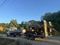 Miniexcavator/Excavator /Trakker 8x4/Camioneta bascul etc … Inchiriere
