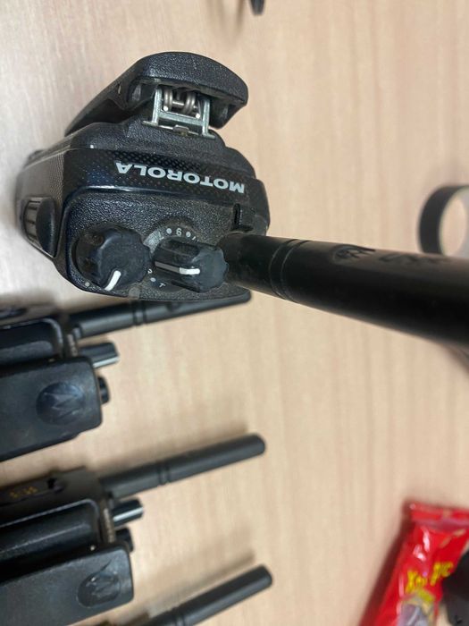 Motorola DP 2400 Радиостанция 4 БРОЯ