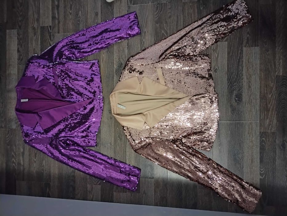 Сако с пайети късо с ревер