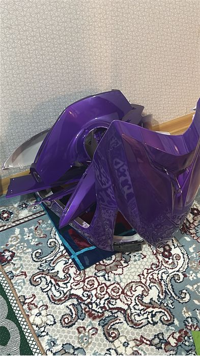 M8 Pro внешний пластик фиолетового цвета