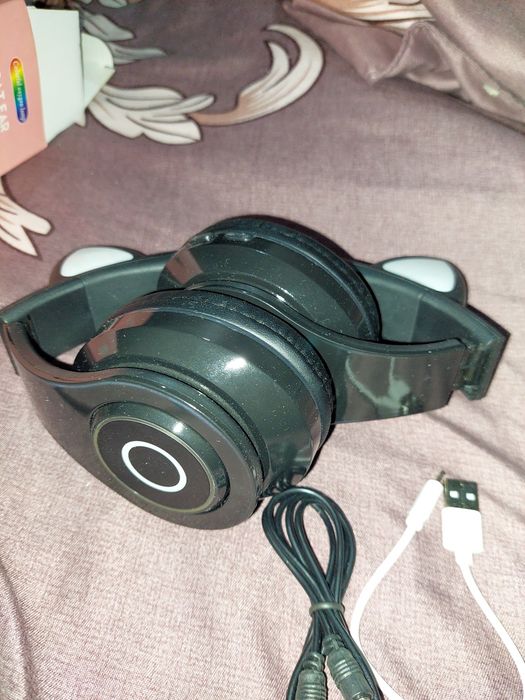 Căști wireless noi