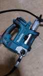 Masina de gresat pe acumulator Makita DGP180Z