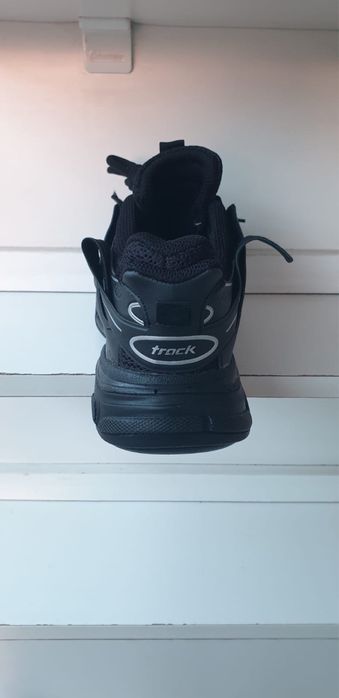 Balenciaga track negru si alb redurere