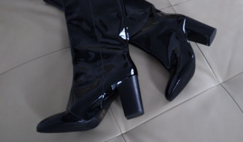 Cizme piele lăcuită 36