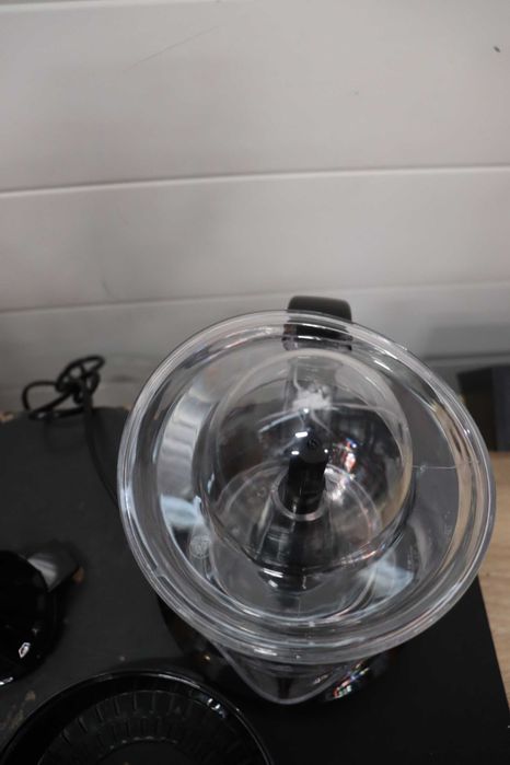 BEHOME JC700 Електрическа сокоизстисквачка, пластмаса, лек ДЕФЕКТ