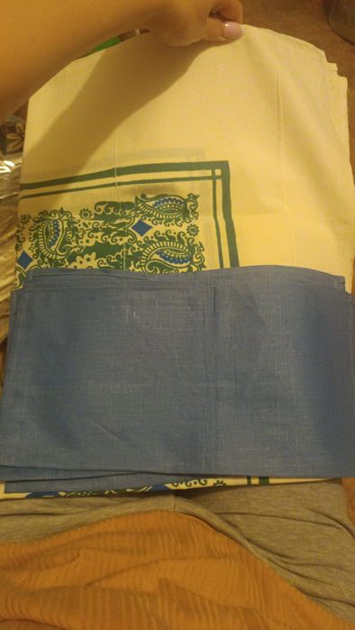 Продам скатерть льняную и салфетки