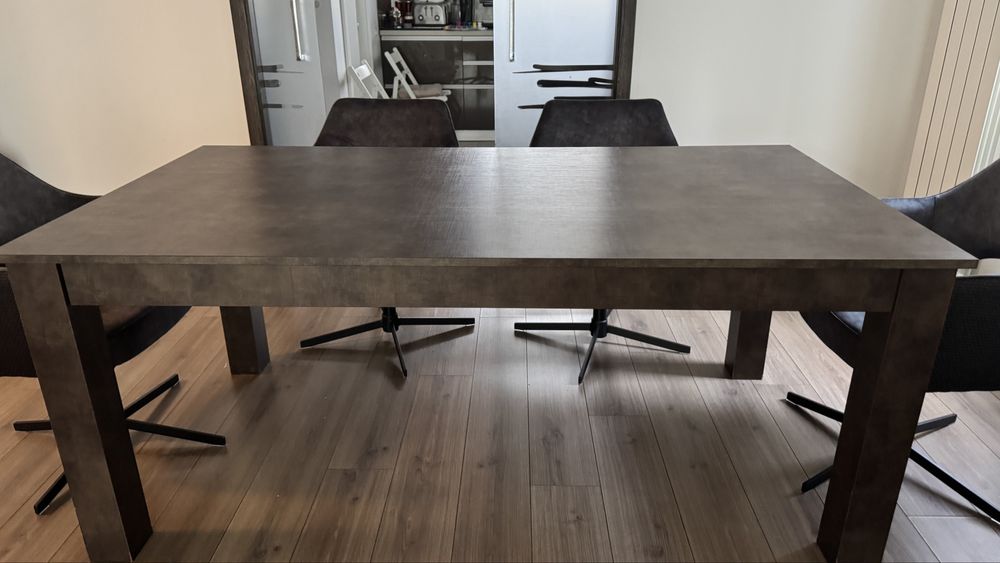 Masa dining extwnsibila 6-10 persoane