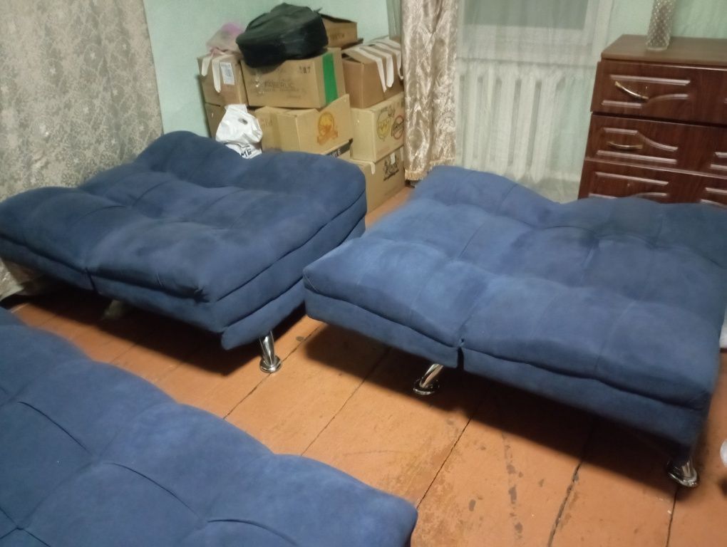 Продам диван и два кресла