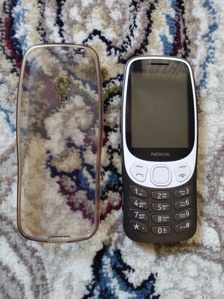 Nokia 3210 1 oy ishlagan yangiday