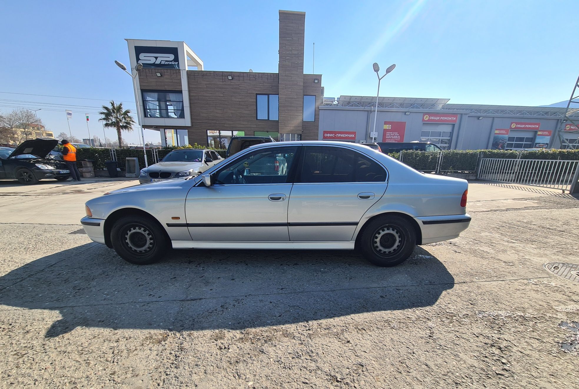 BMW E39  520I Бензин 1999г.