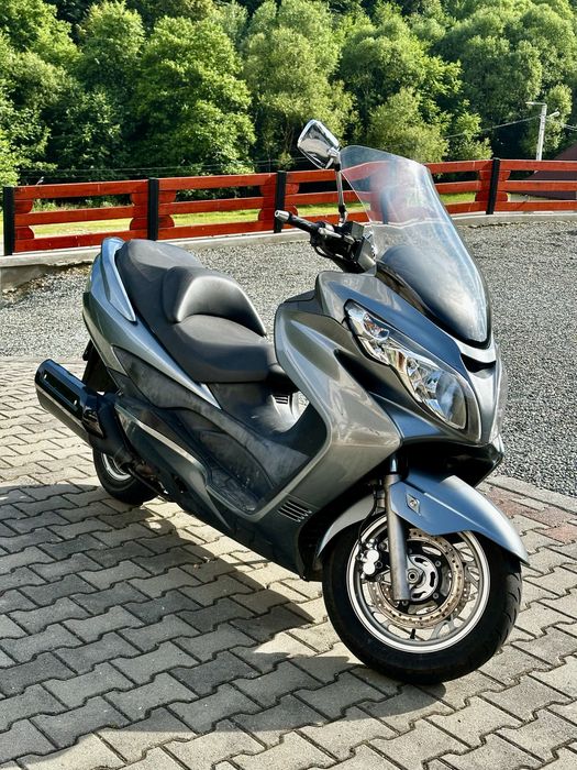 Suzuki burgman 400