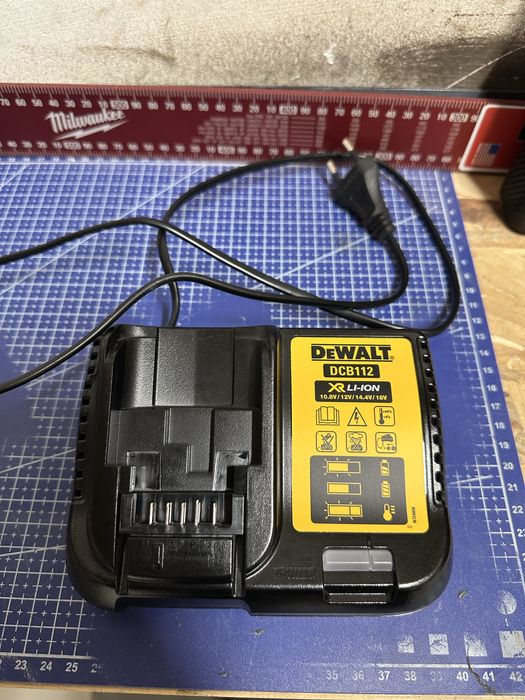 Dewalt DCD800 / DCF850