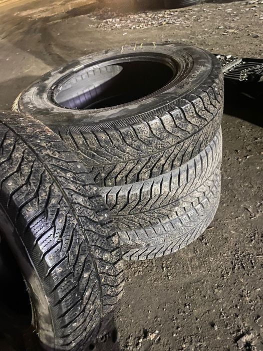 Зимние шины 185/70 R14, шипованные, комплект 4 шт., состояние отличное