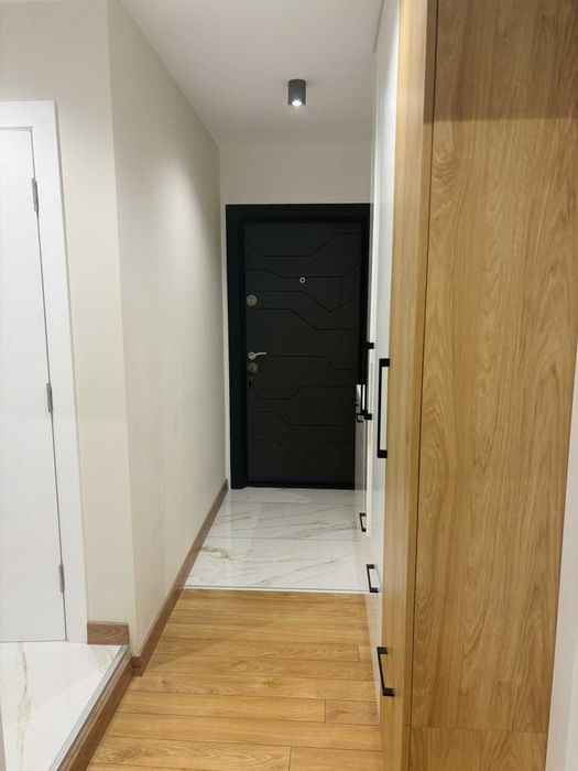 Продава се Тристаен апартамент в София, Център - 65 кв.м за 3077 €/кв.м - Снимка #8