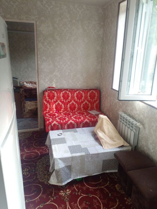 Срочна сотилади нархини келишамиз 2 хона 3 килинган