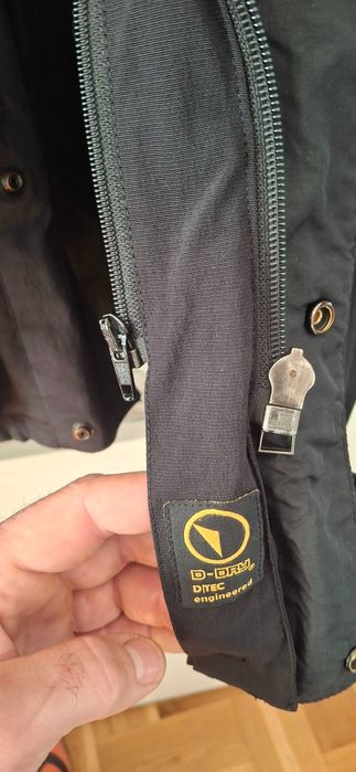 Яке за мотор Dainese в ,като ново.