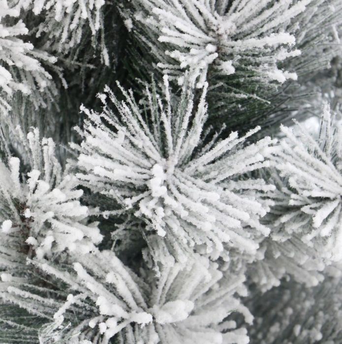 Изкуствена елха със заскрежени иглички