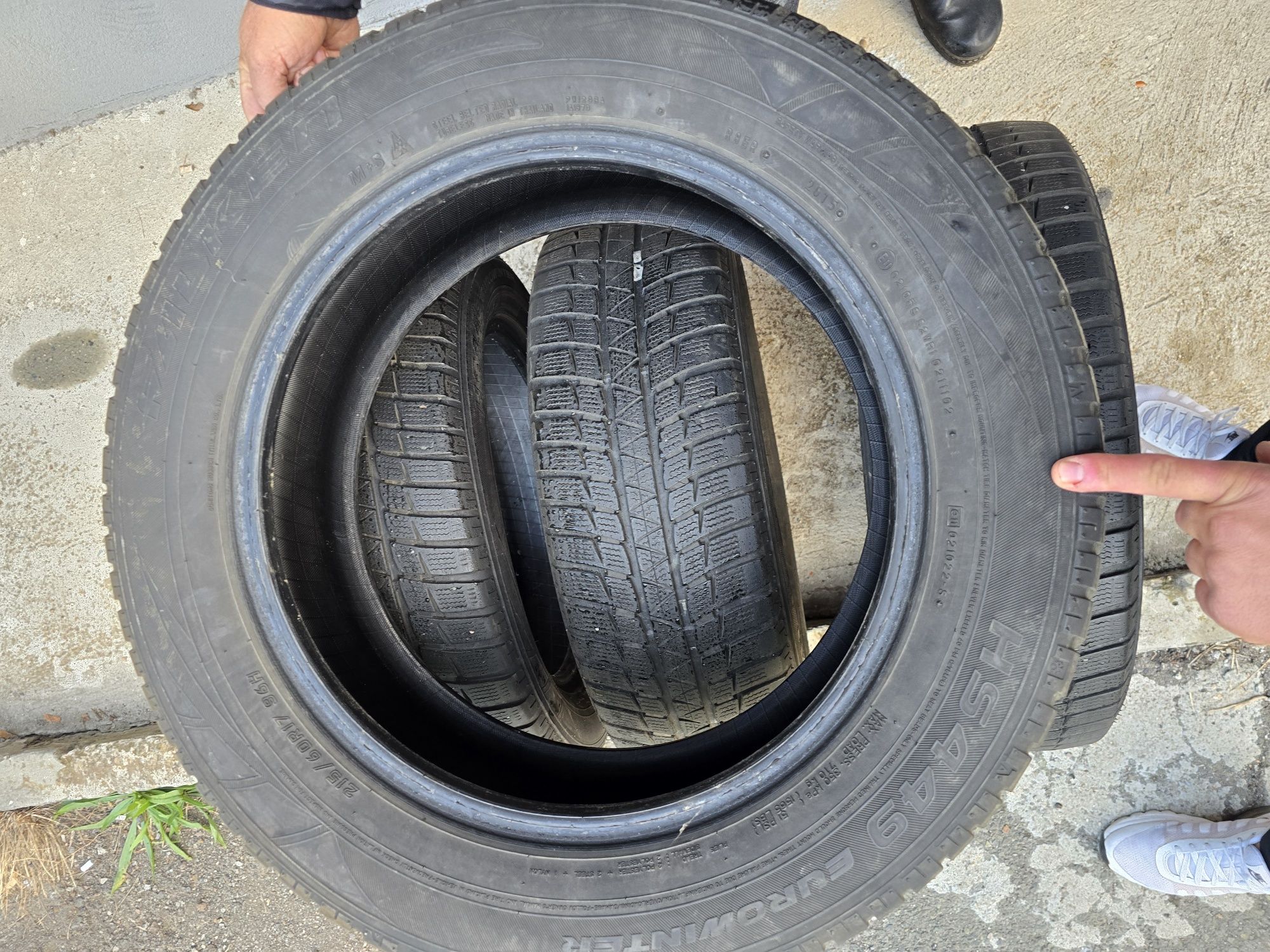 Зимни гуми ,,Falken,,215/65/17