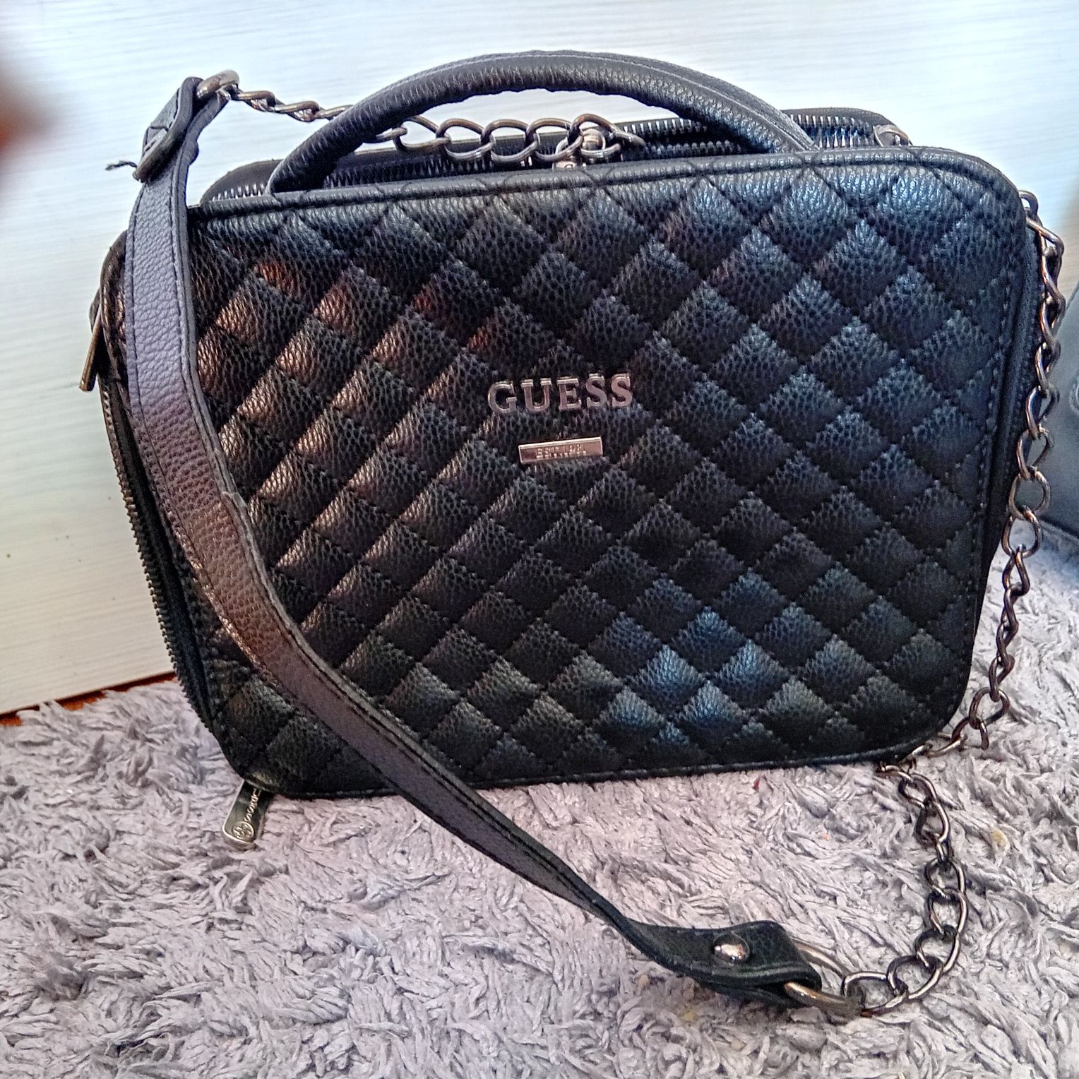 Оригинални чанти Guess/ Love mushino