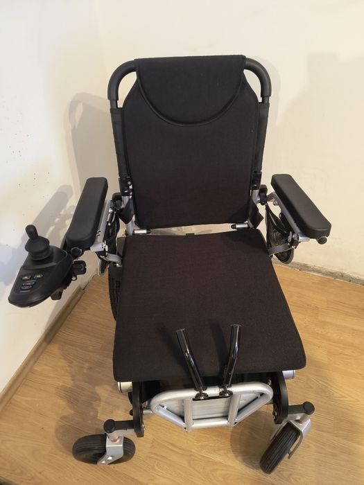 Cărucior handicap electric