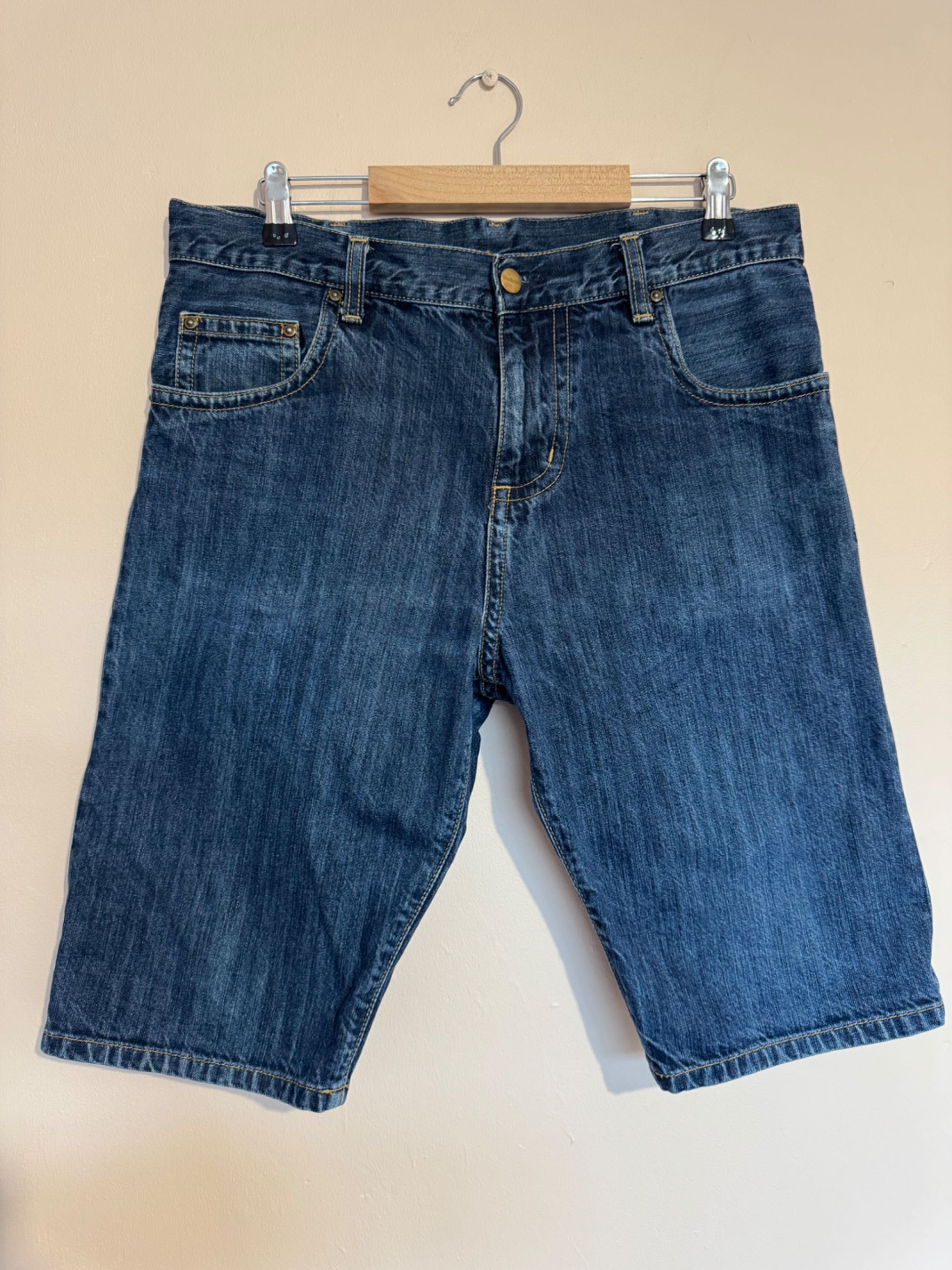 2 броя Carhartt Slim Bermuda.Carhartt WIP Swell Short Dollar Green.