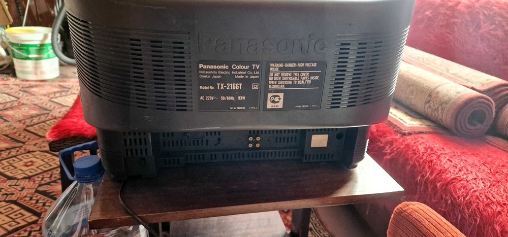 Продавам телевизор панасоник 21 инча.