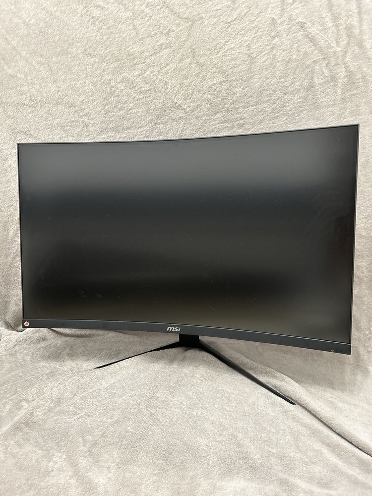 Monitor Gaming MSI G321CU, 31.5”, 4K UHD, 144Hz, Curved