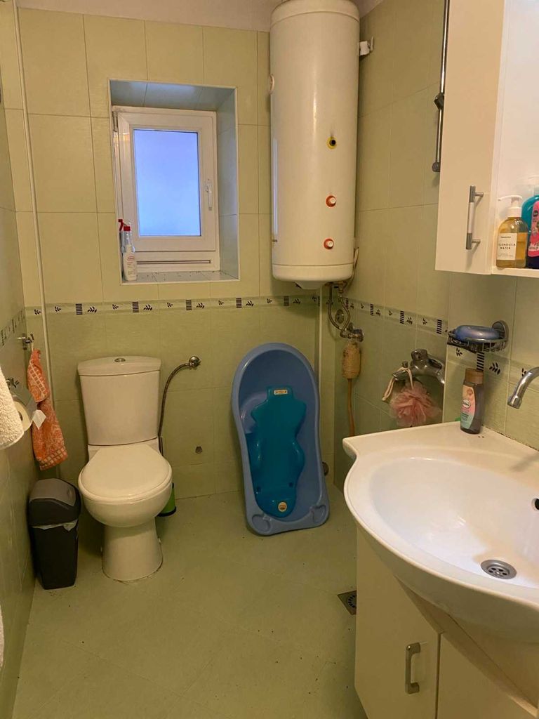 Продава се Къща в Карлово - 292 кв.м за 682 €/кв.м - Снимка #23