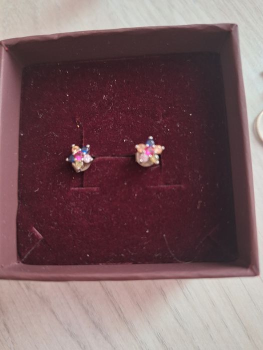 Vând bijuterii din argint