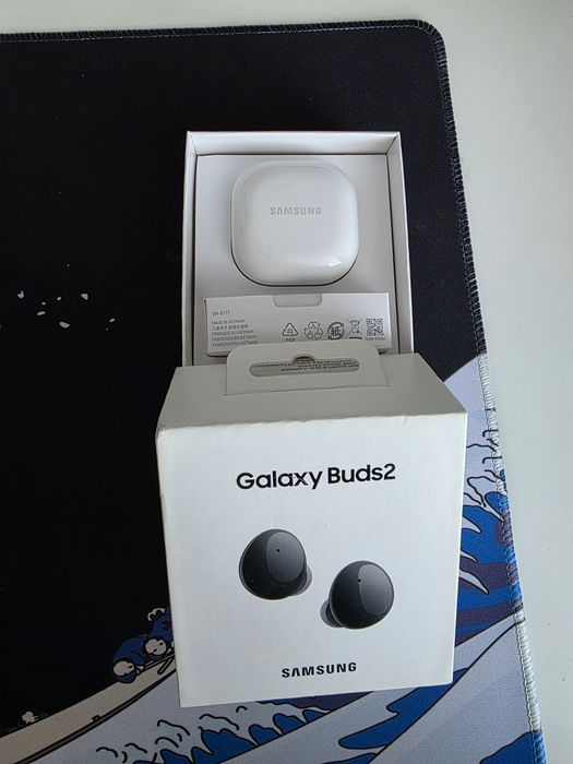 Vand casti Samsung Buds2