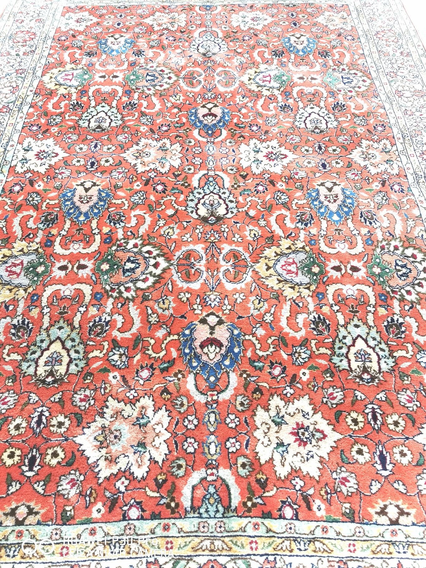 Ръчно Тъкан (Tabriz) Оригинален Персийски Вълнен Килим