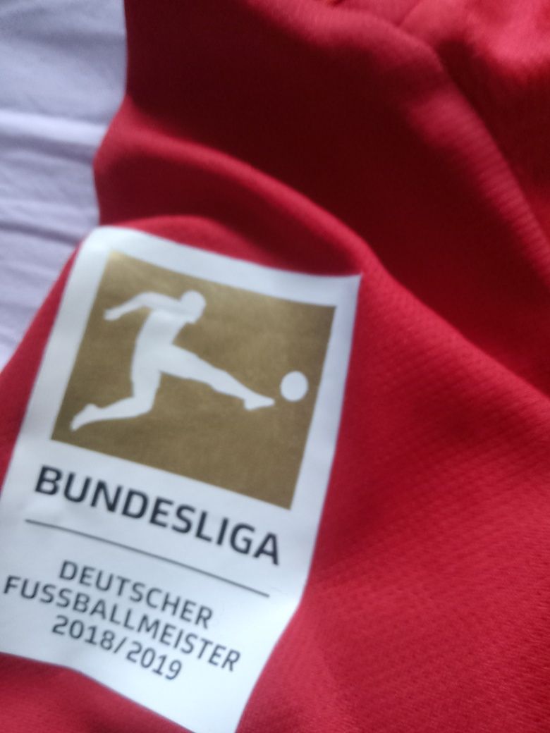 Tricou de fotbal original cu Bayern Munchen