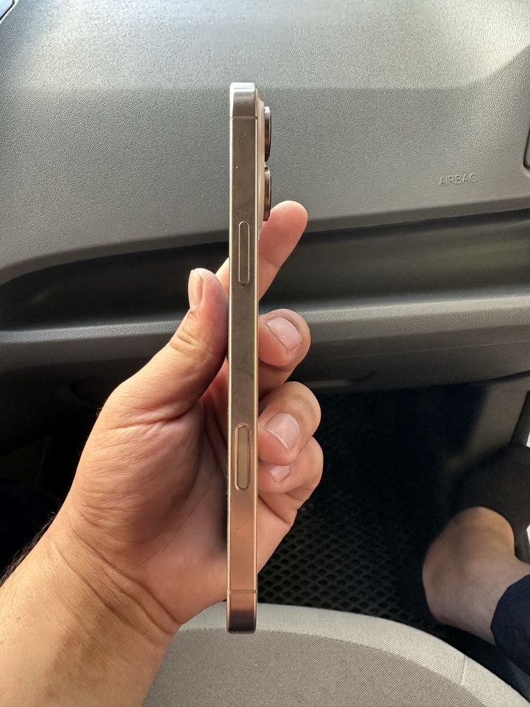 Iphone 16 pro max (desert titanium)