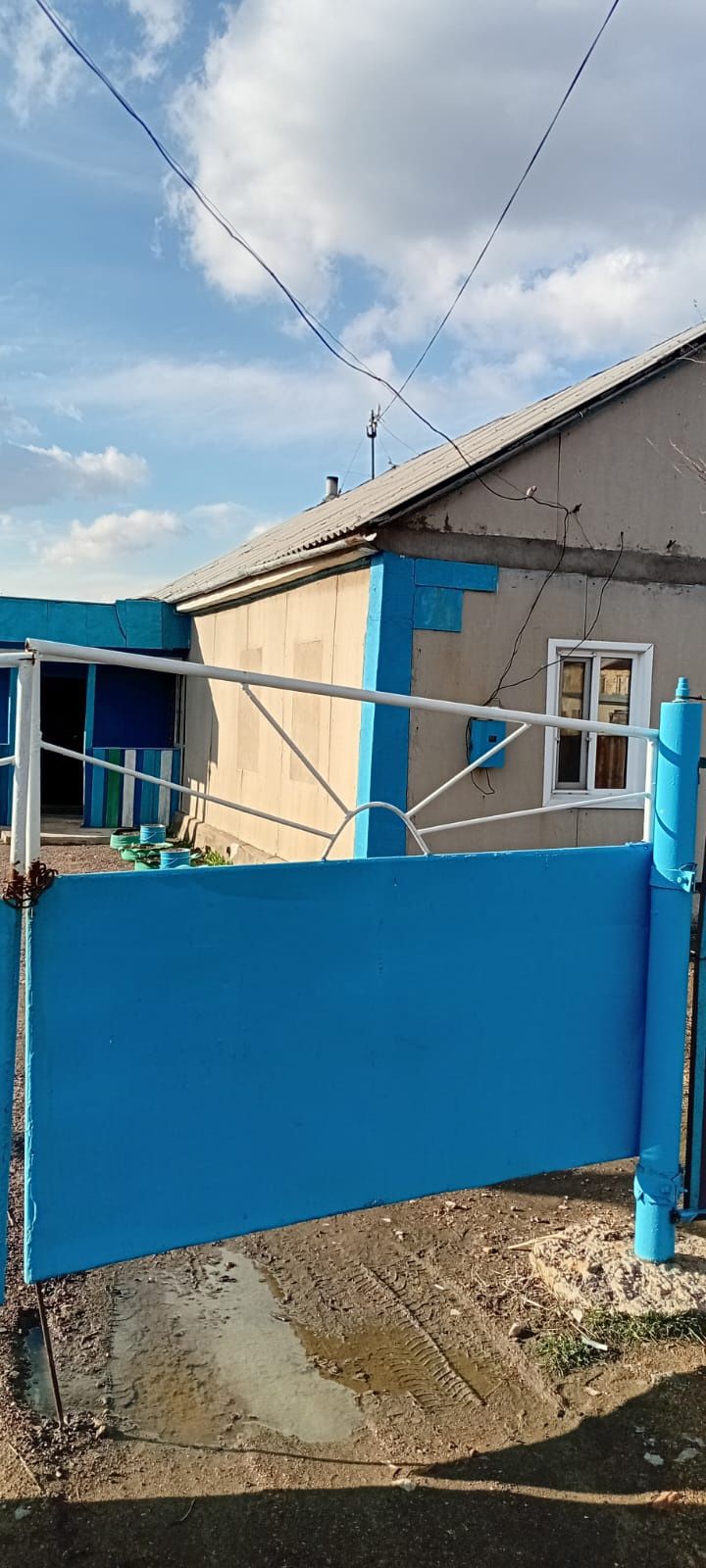 Частный дом в центре поселка