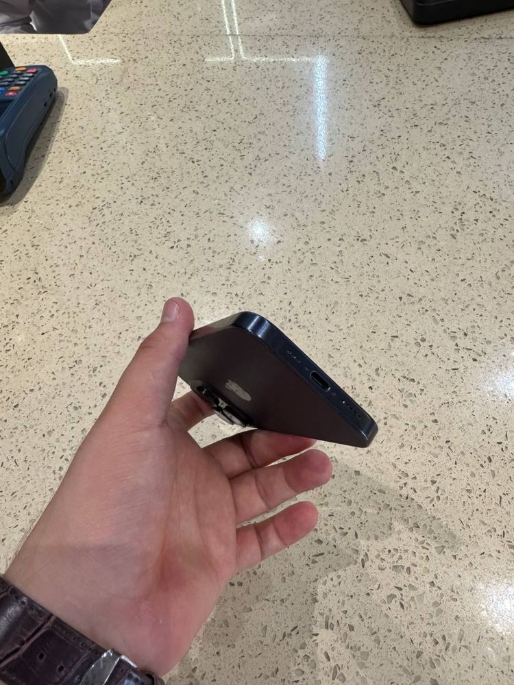 Iphone 15 pro 128 gb