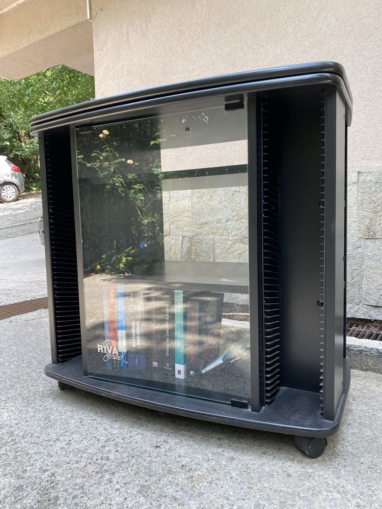 Аудиофилски шкаф за телевизор + усилвател + dvd player + cd
