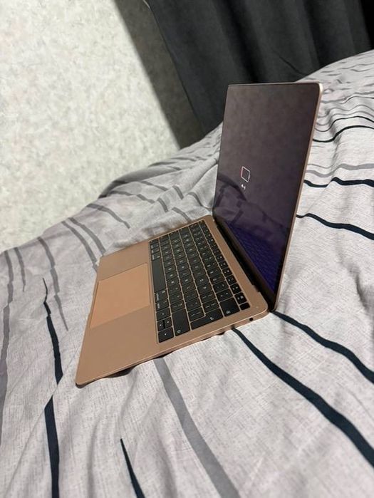 Macbook air 2020