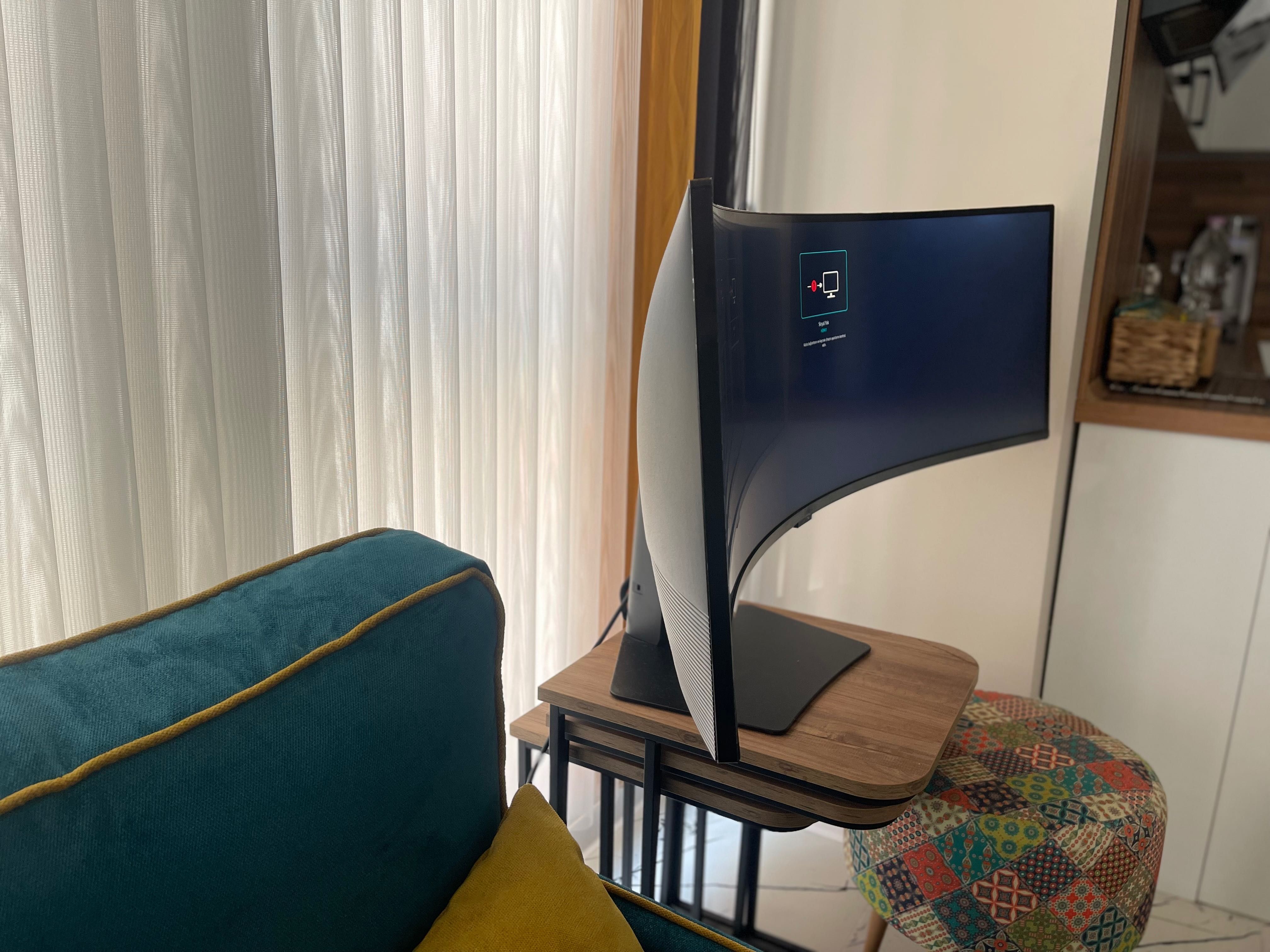 Монитор Samsung odyssey G9