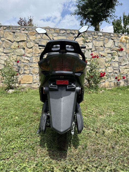 Se vinde scuter electric