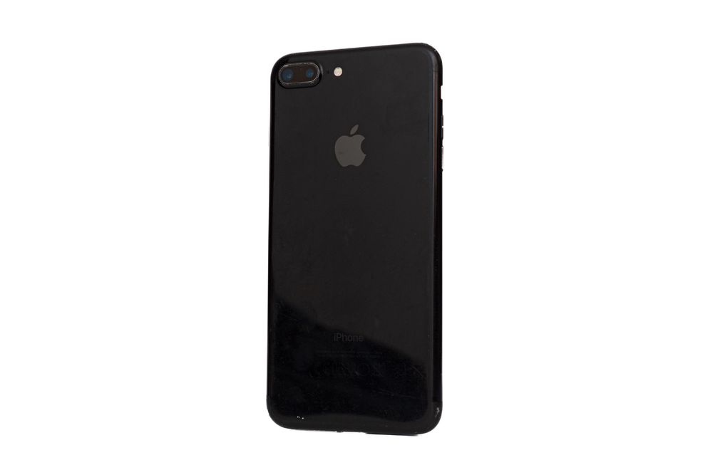 iPhone 7 Plus 128 GB Jet Black Neverlocked