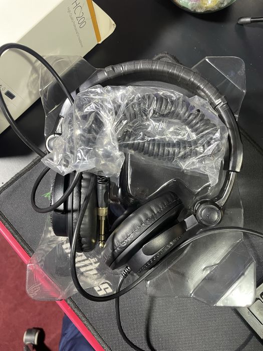 Behringer HC 200 Naushnik