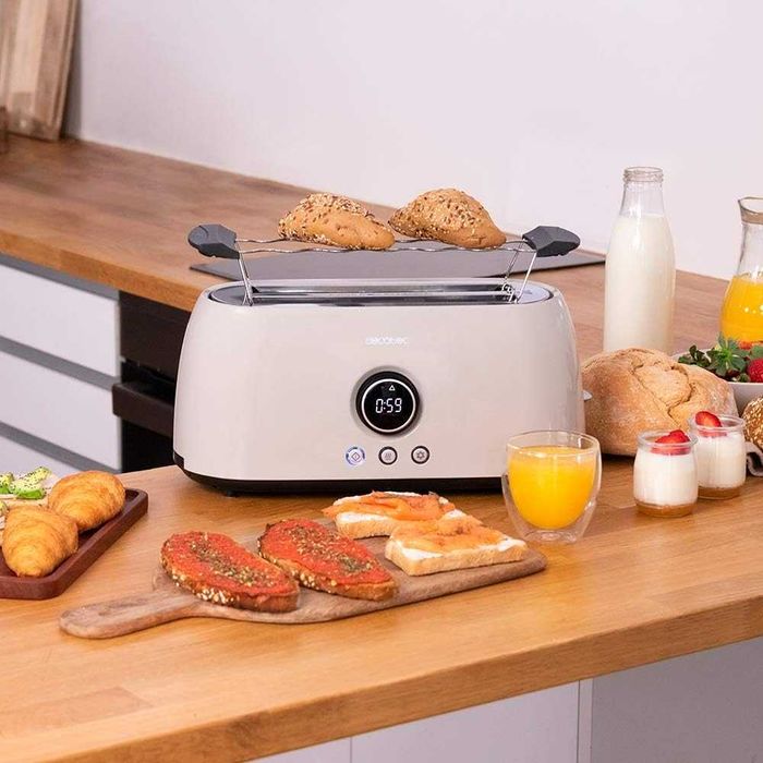 Cecotec ClassicToast 15000 Бежов Двоен Дигитален Тостер 1500W, LED