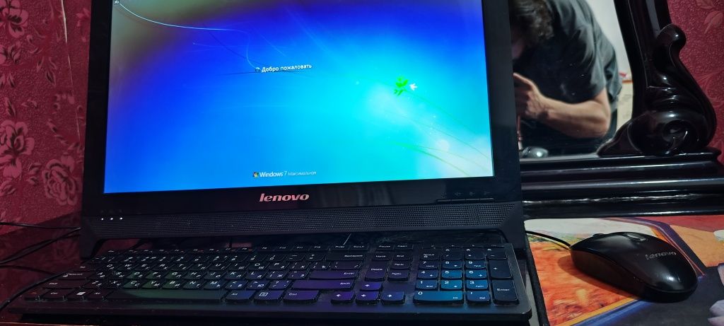 Lenovo monoblok ))