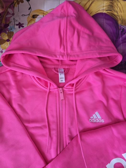 Спортен екип Adidas,размер М