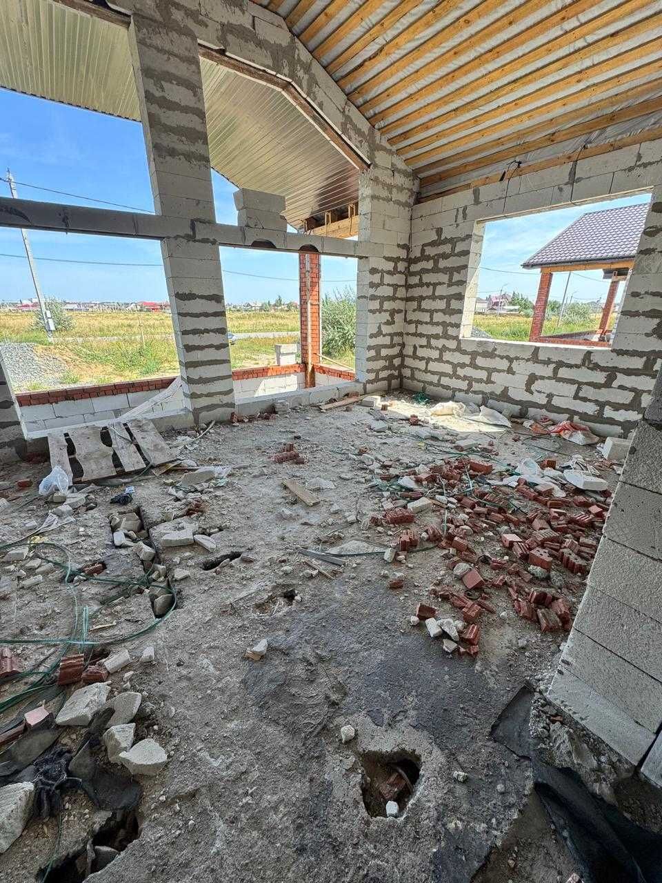 Продам 4-х ком дом, 29 мкр. 37 мил!