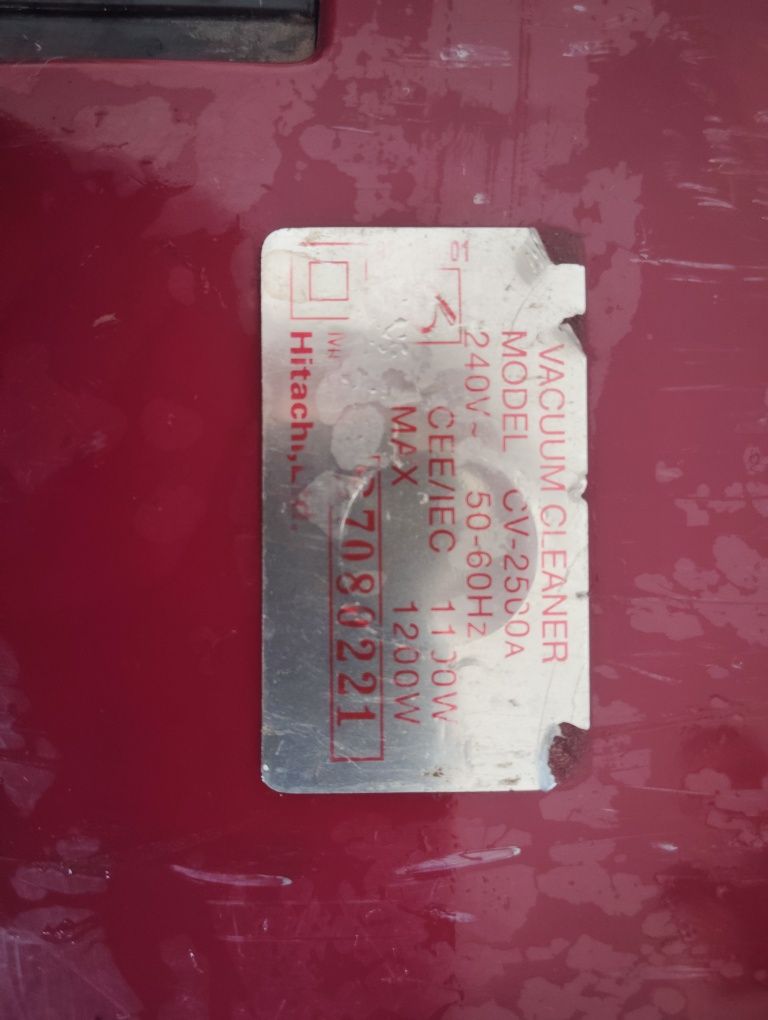 Продам Пылесос Hitachi CV 2500