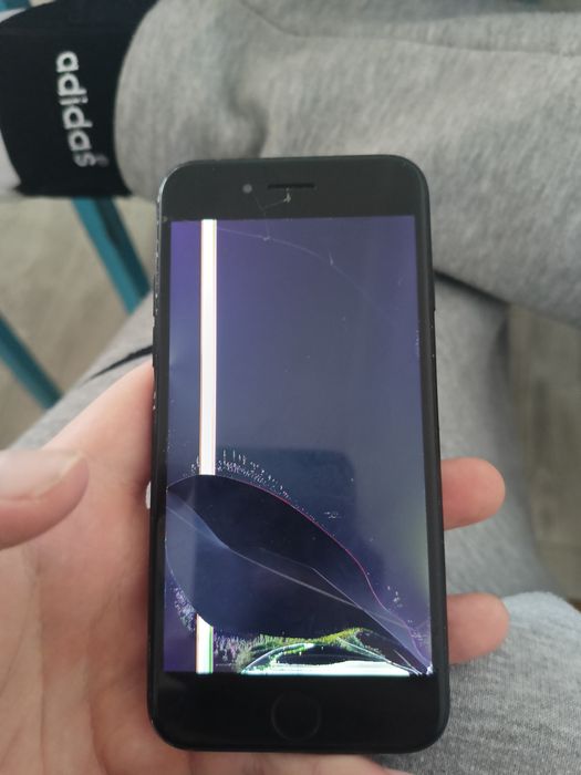 iPhone 8 продам срочно