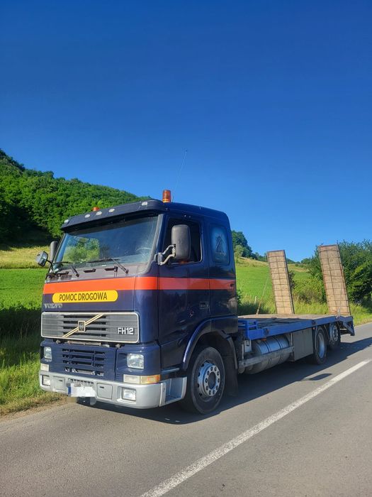 Vand Volvo FH12 platforma tractari utilaje