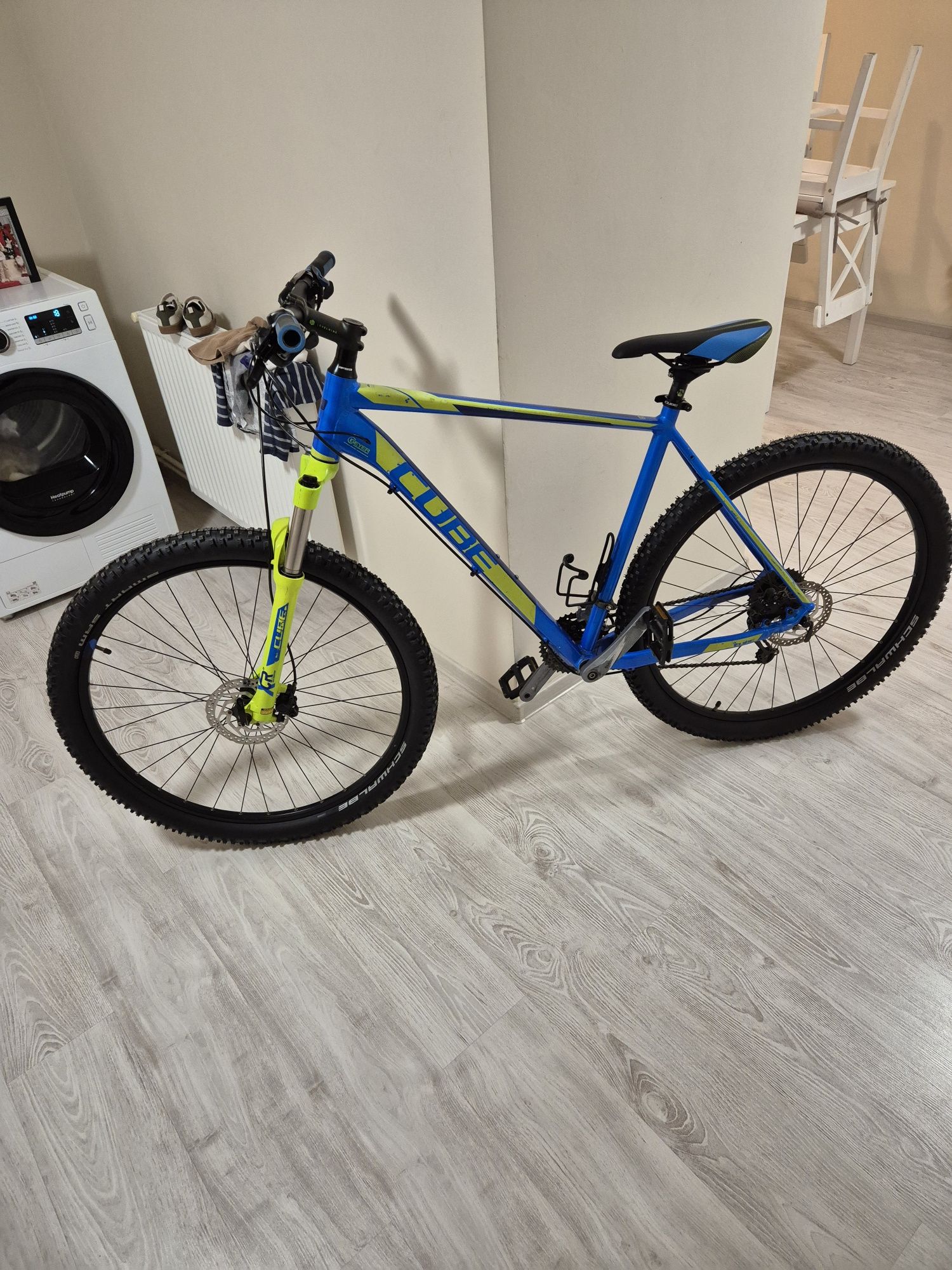Bicicleta CUBE,roti 29,frane hidraulice,full Shimano DEORE